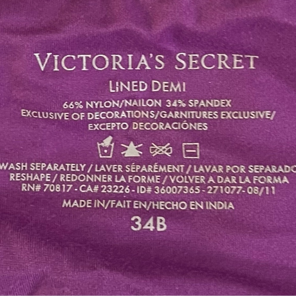 Vintage Victoria’s Secret purple satin bra with VS charm - Picture 4 of 4